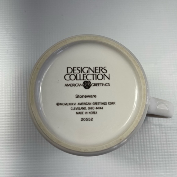 Vintage American Greetings A Grandma Is Love Cats Ducks Bunnies Coffee Tea - Picture 2 of 5